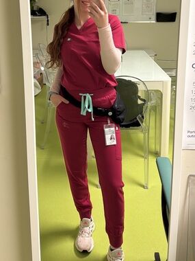 GARDE MALADE PINK SCRUBS SMALL XSMALL